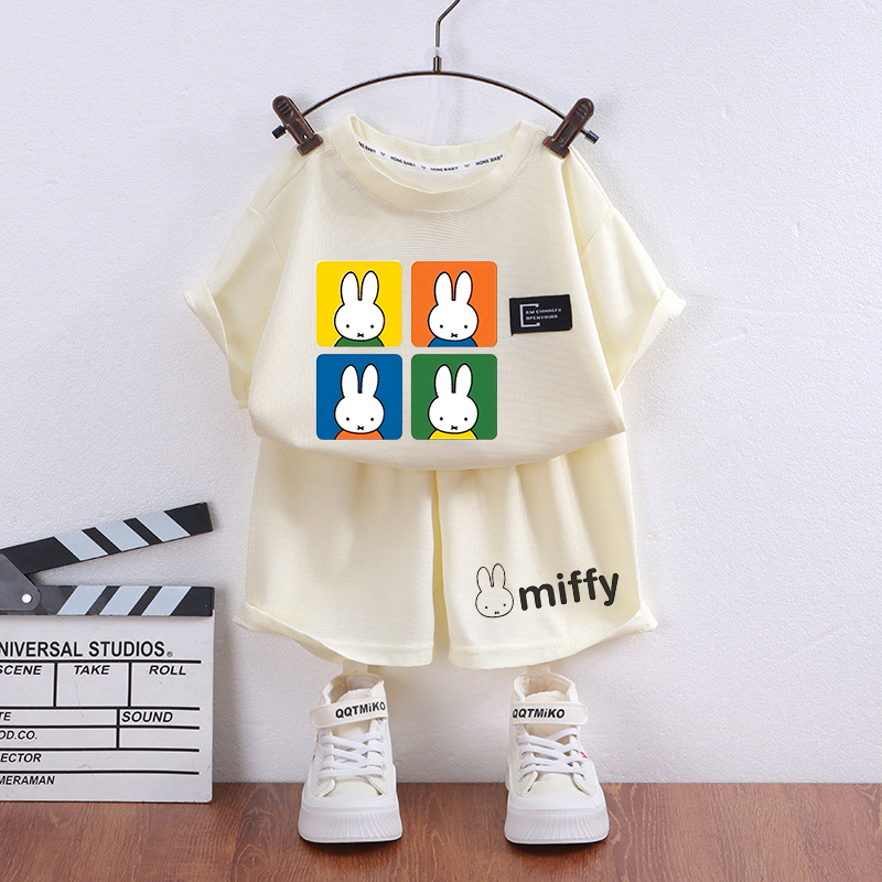 Miffys Rabbit Kids Short Sleev - Badminton Meme 评论和价格